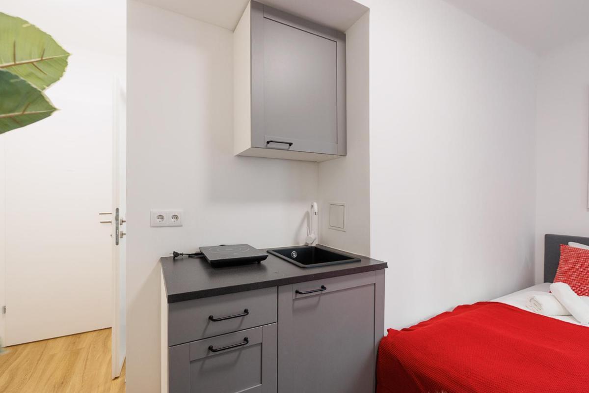 Modern City Apartment Wien Exteriör bild